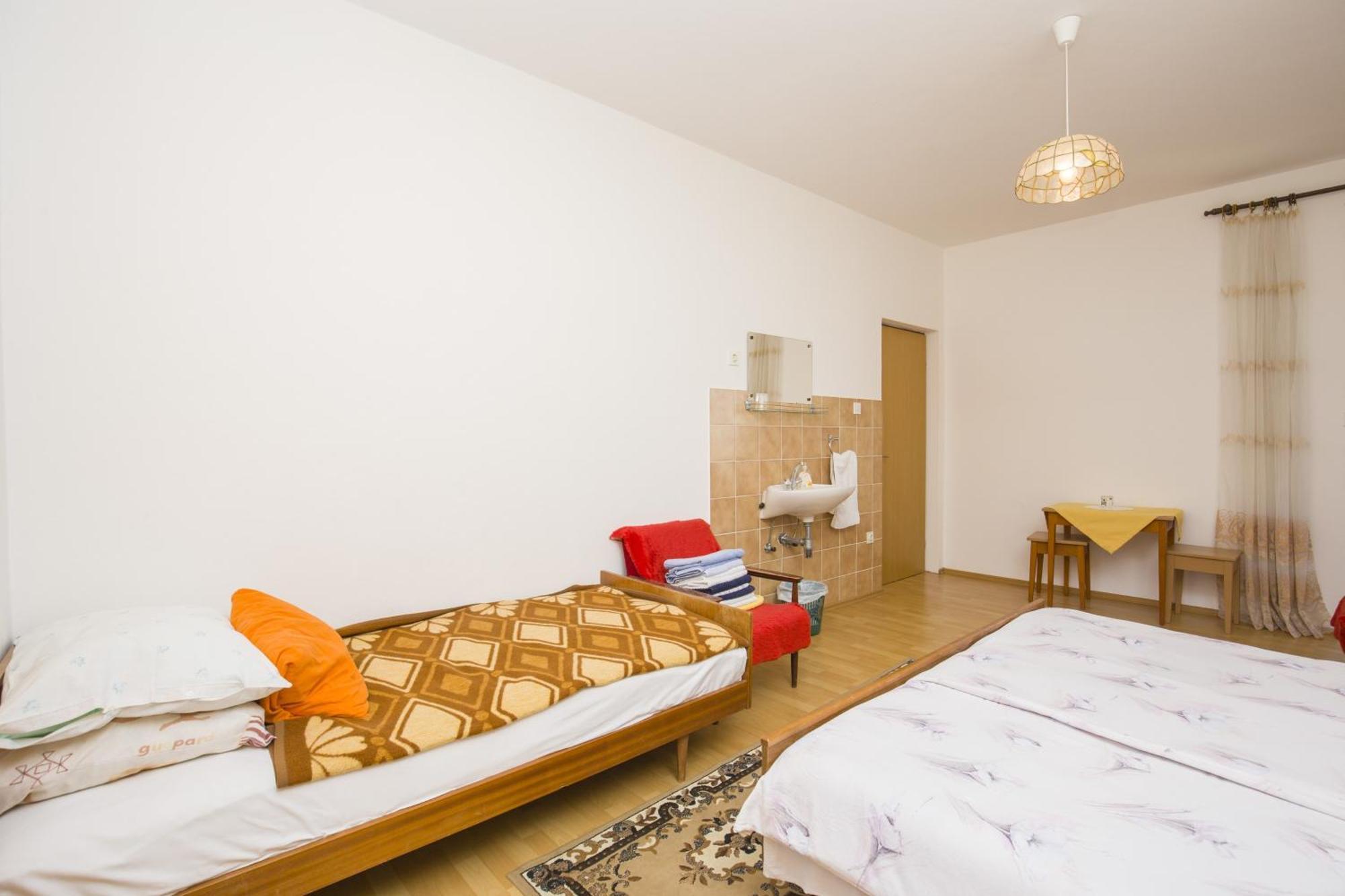 Rooms Padovan Banjol 외부 사진